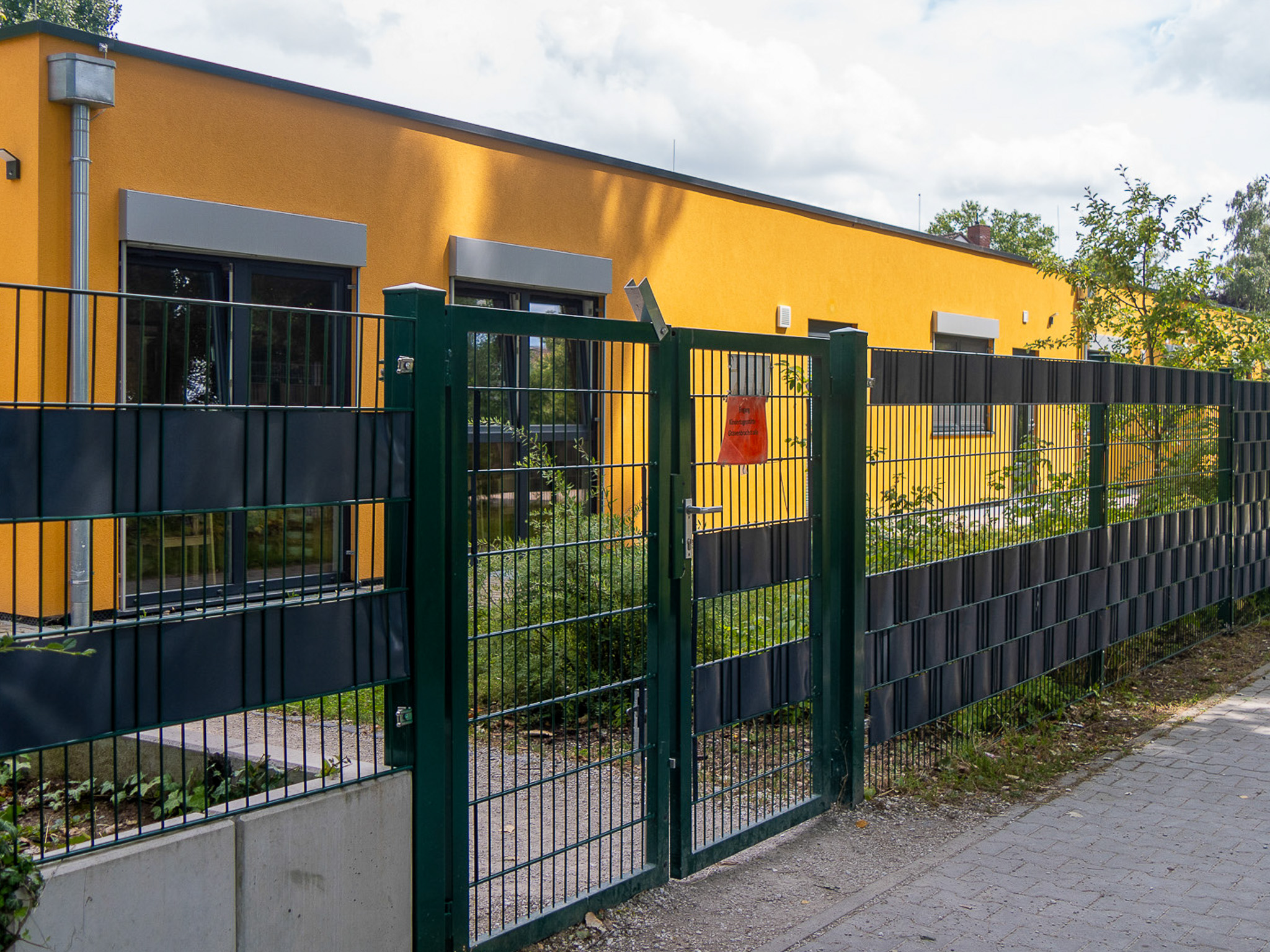 GravenbruchstrasseEingang