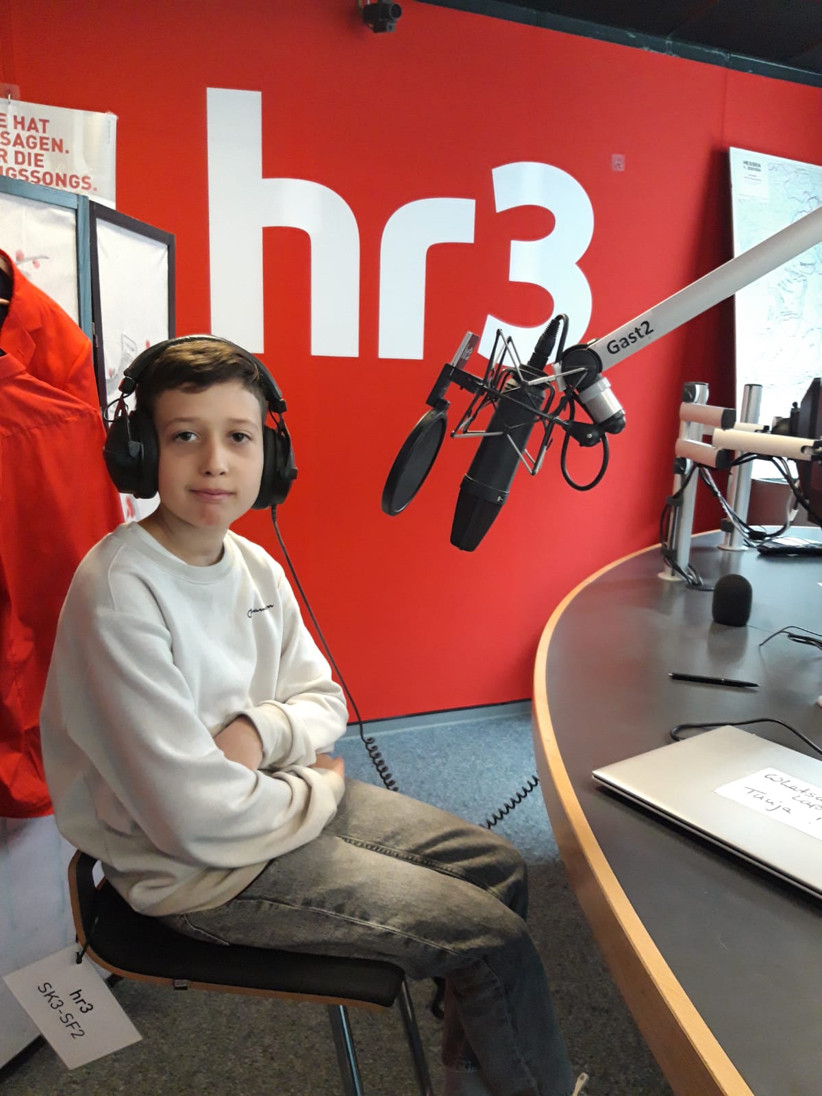 Leonard Renkel im HR3-Rundfunkstudio