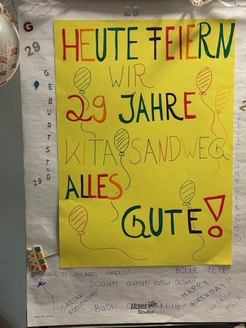 Plakat mit Glückwünschen zum Jubiläum
