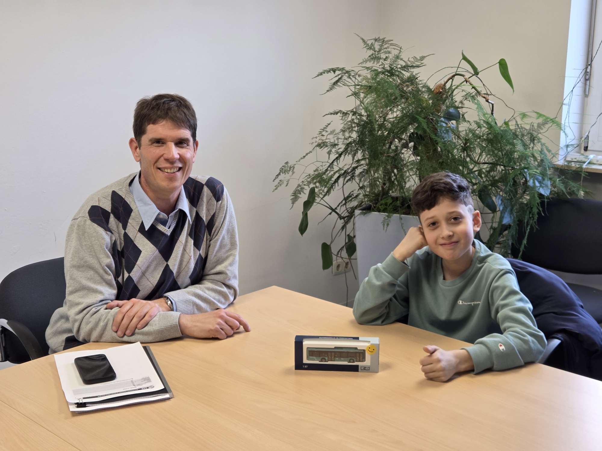 Kinderbürgermeister Leonard und Christian Schädler