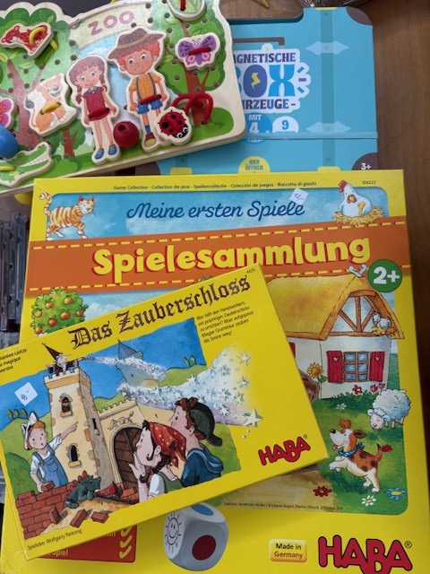 Viele tolle Spielsachen warten bereits auf ihre neuen Besitzer
