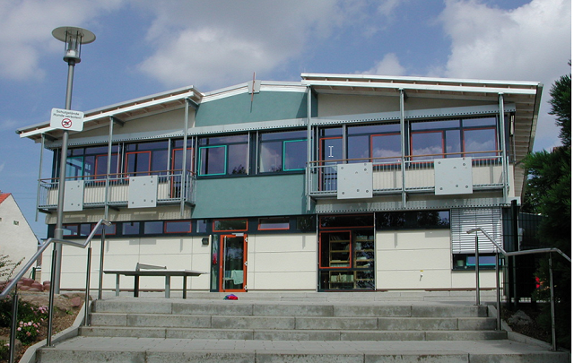 Bild des Außenbereichs der Philipp-Keim-Schule